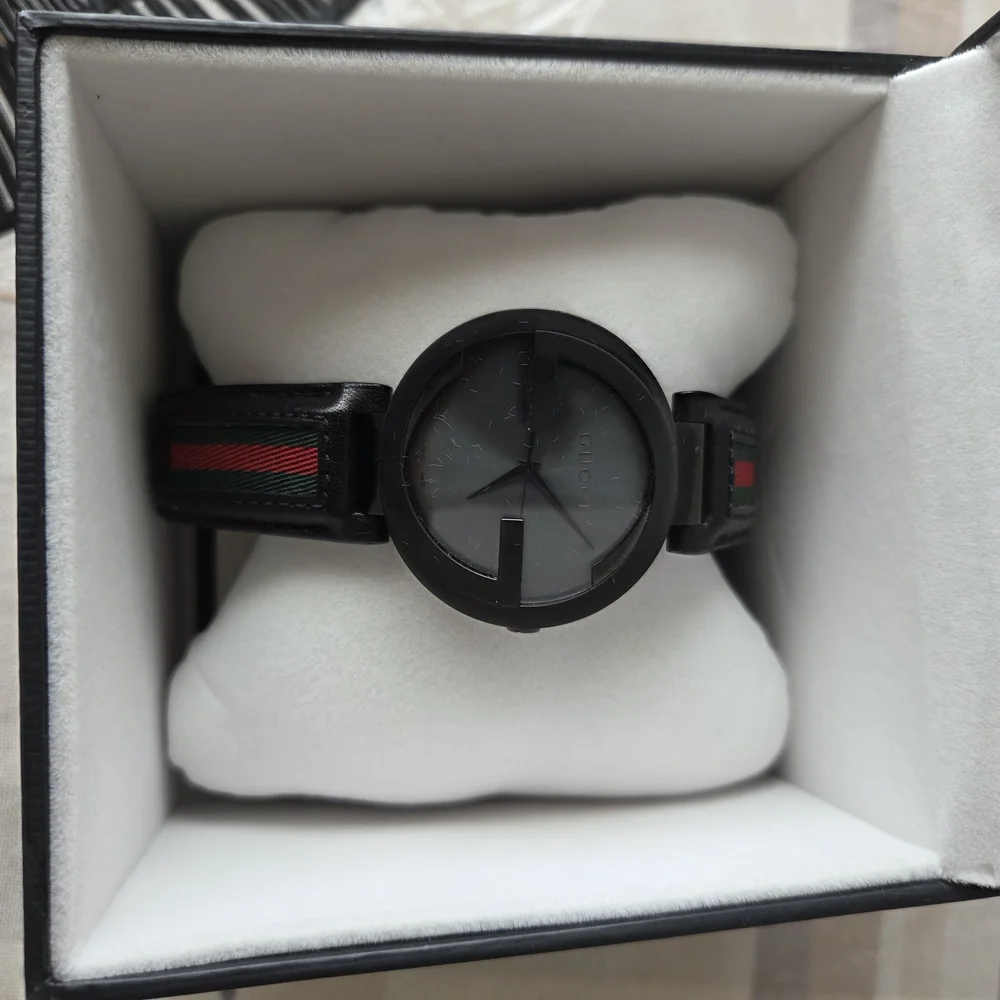 Gucci Men’s Black Watch with Signature Green-Red Stripe